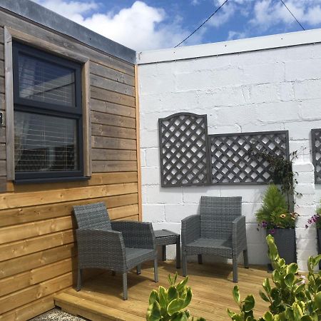 1-Bedroom Chalet With Parking On Site Looe Exteriér fotografie