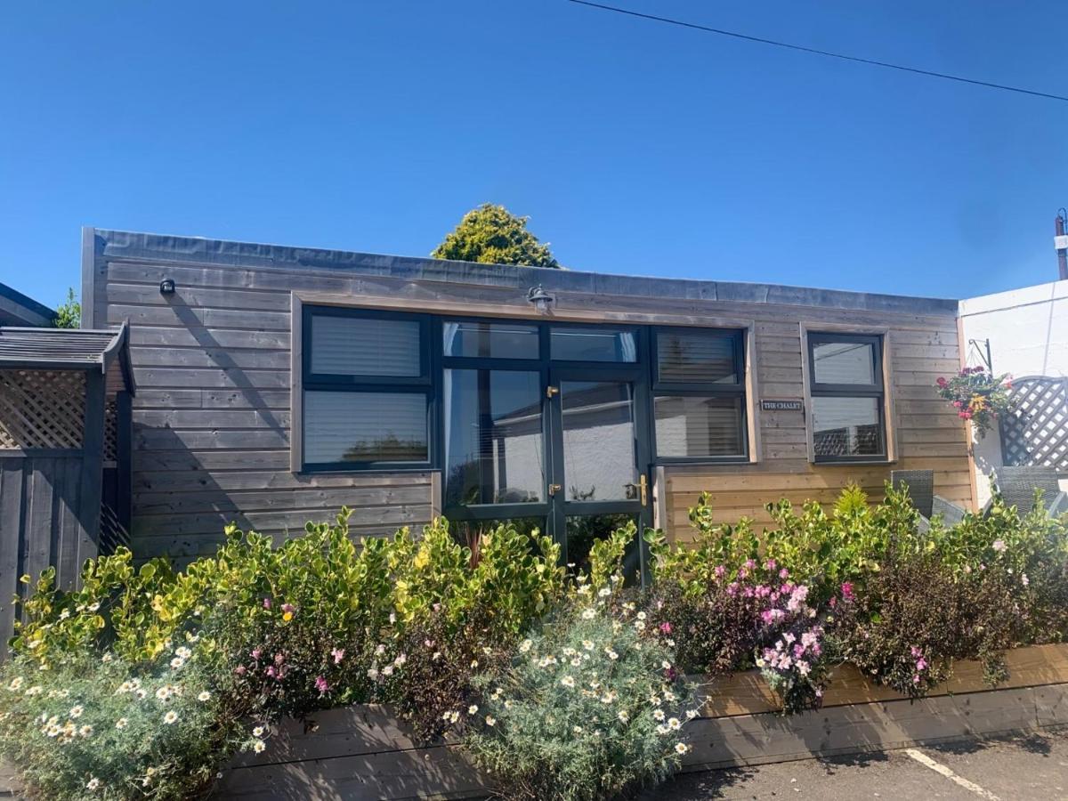 1-Bedroom Chalet With Parking On Site Looe Exteriér fotografie